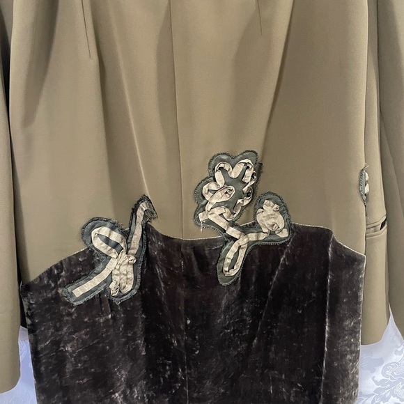 Jones European Designer olive green women’s suit new with no tags size 10 - Picture 3 of 6